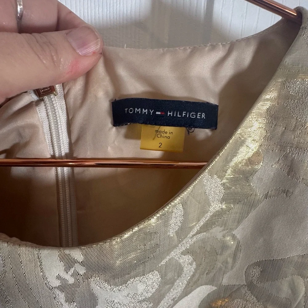 Tommy Hilfiger Gold Patterned Midi Dress - Picture 4 of 9